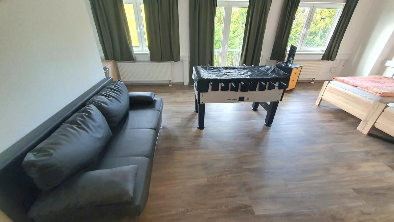 Ferienwohnung Am Ring Baar  エクステリア 写真