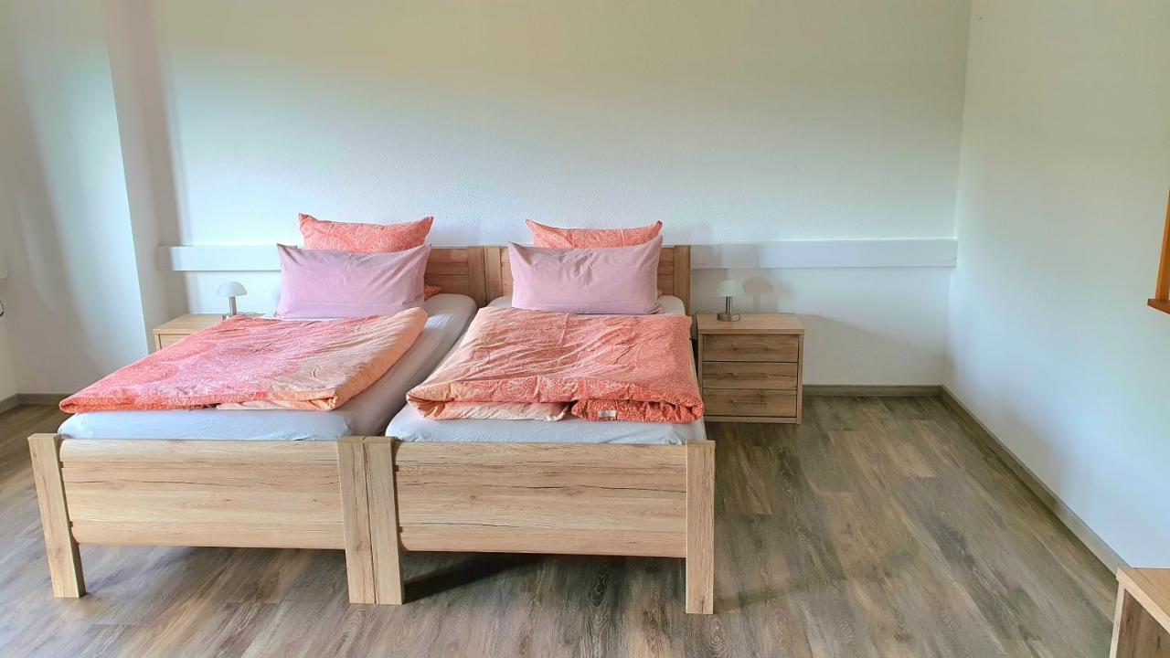 Ferienwohnung Am Ring Baar  エクステリア 写真